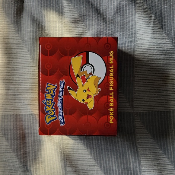 Poké Ball mug - Picture 2 of 5